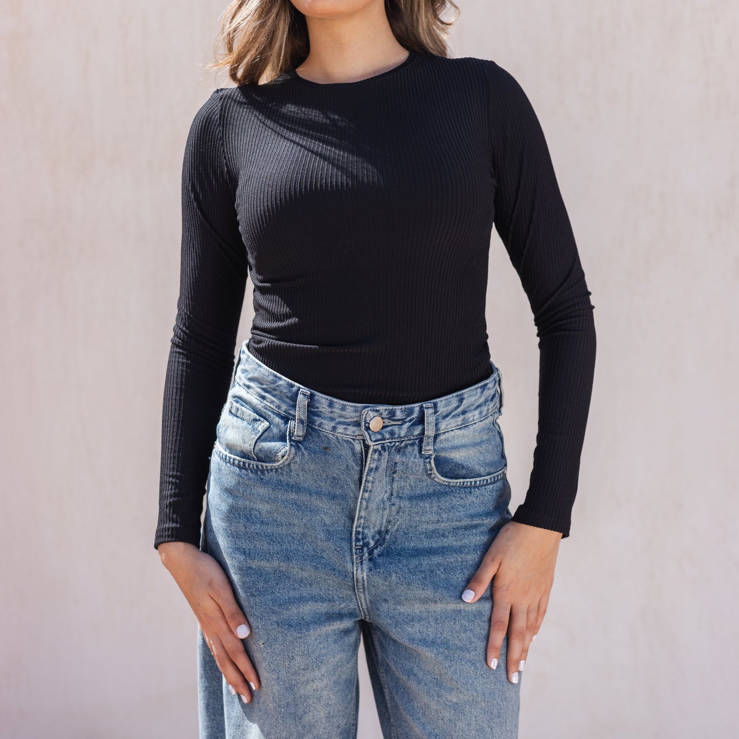 Basic ribbed top in Black