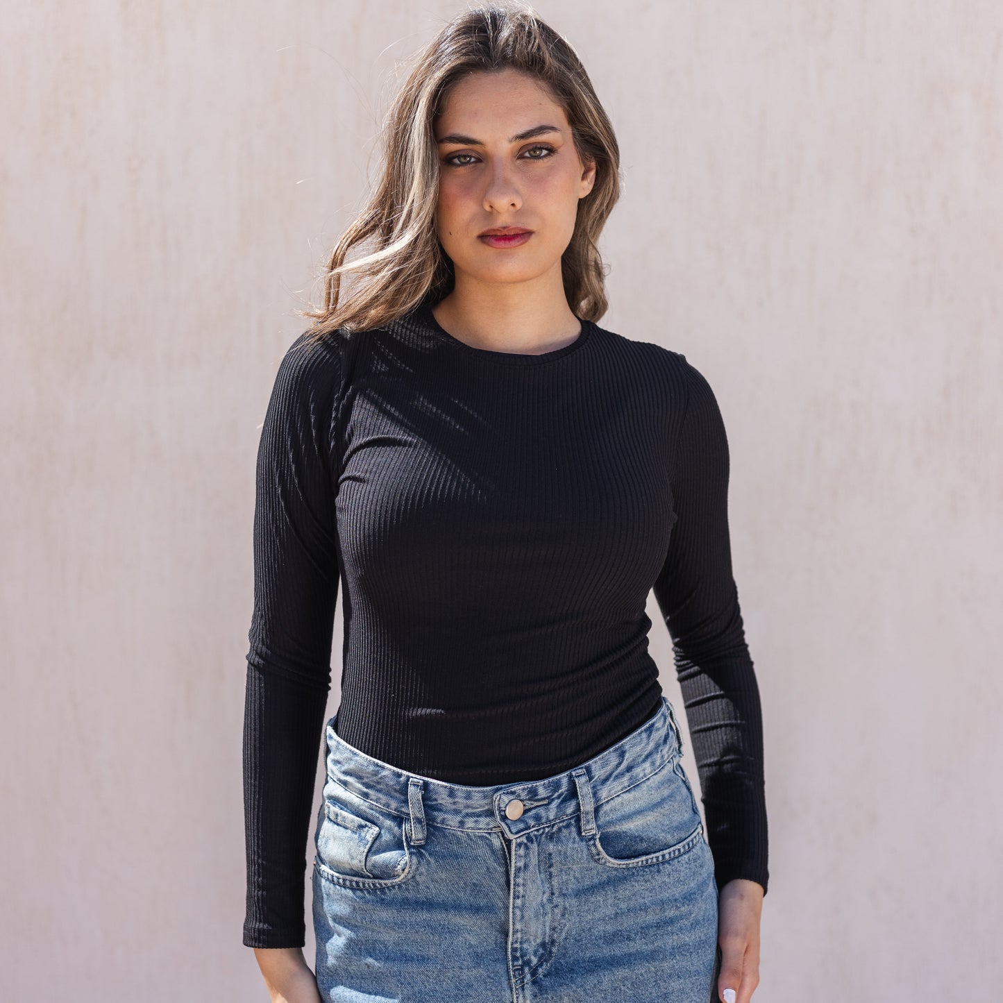 Basic ribbed top in Black