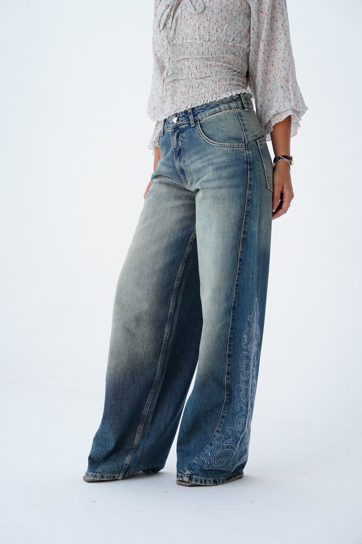 Embroidery medium colored denim