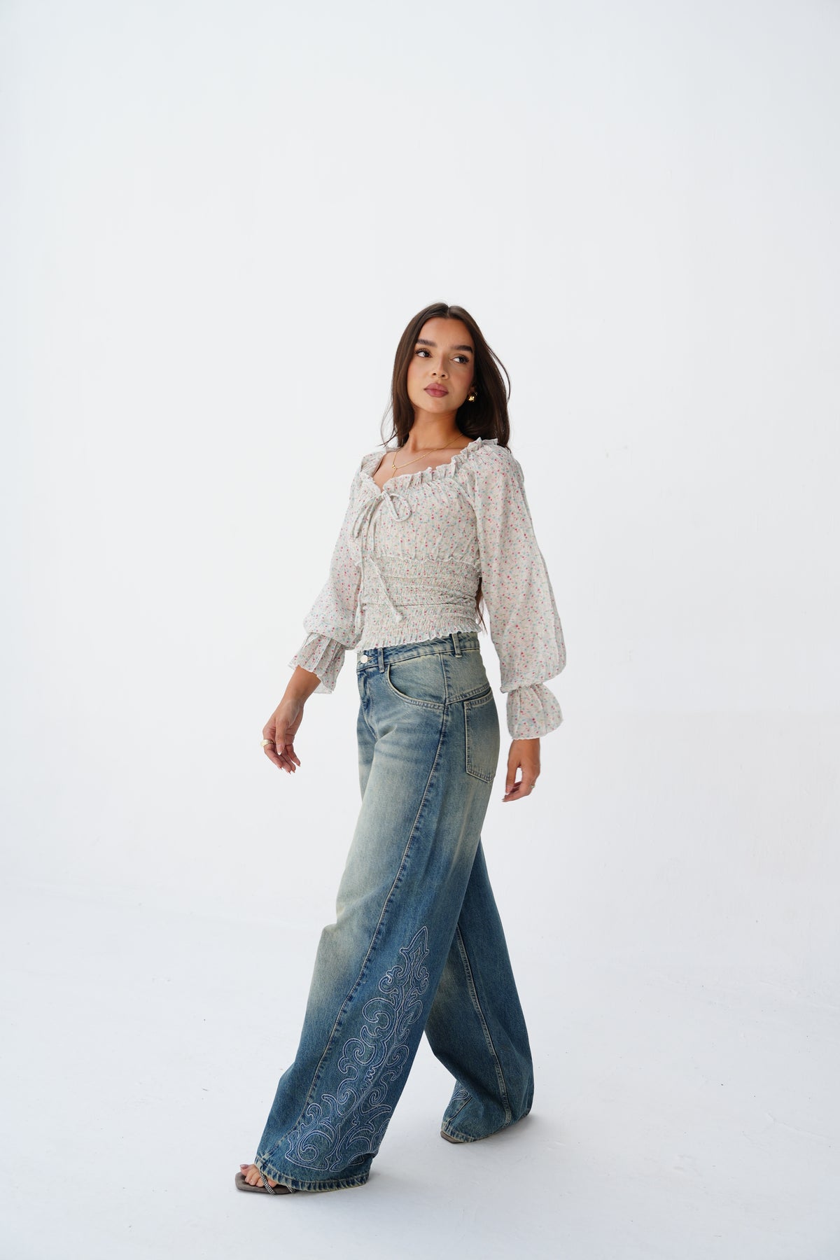 Embroidery medium colored denim